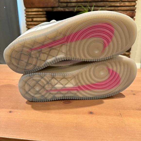 Nike Air Force 1 ‘07 PRM “White Metallic Silver” / Sz. 11 / DS (New) - Picture 6 of 7